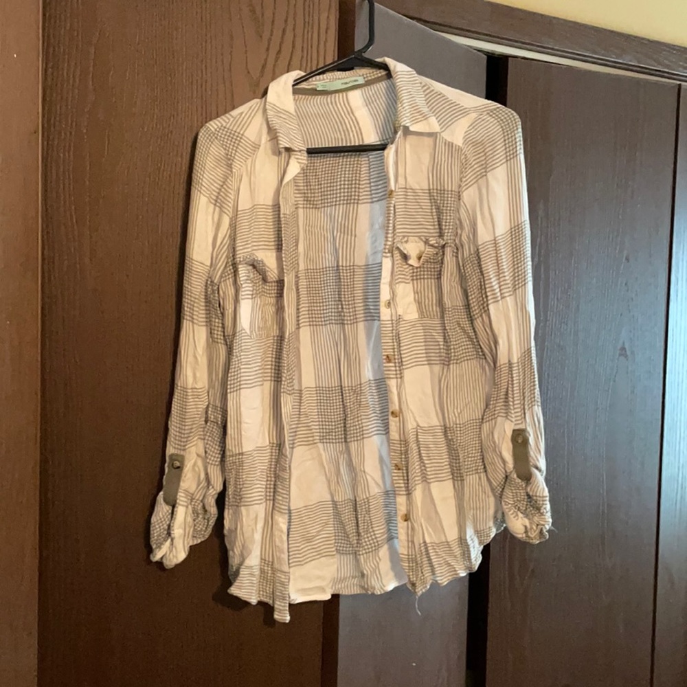 Women’s plaid button down